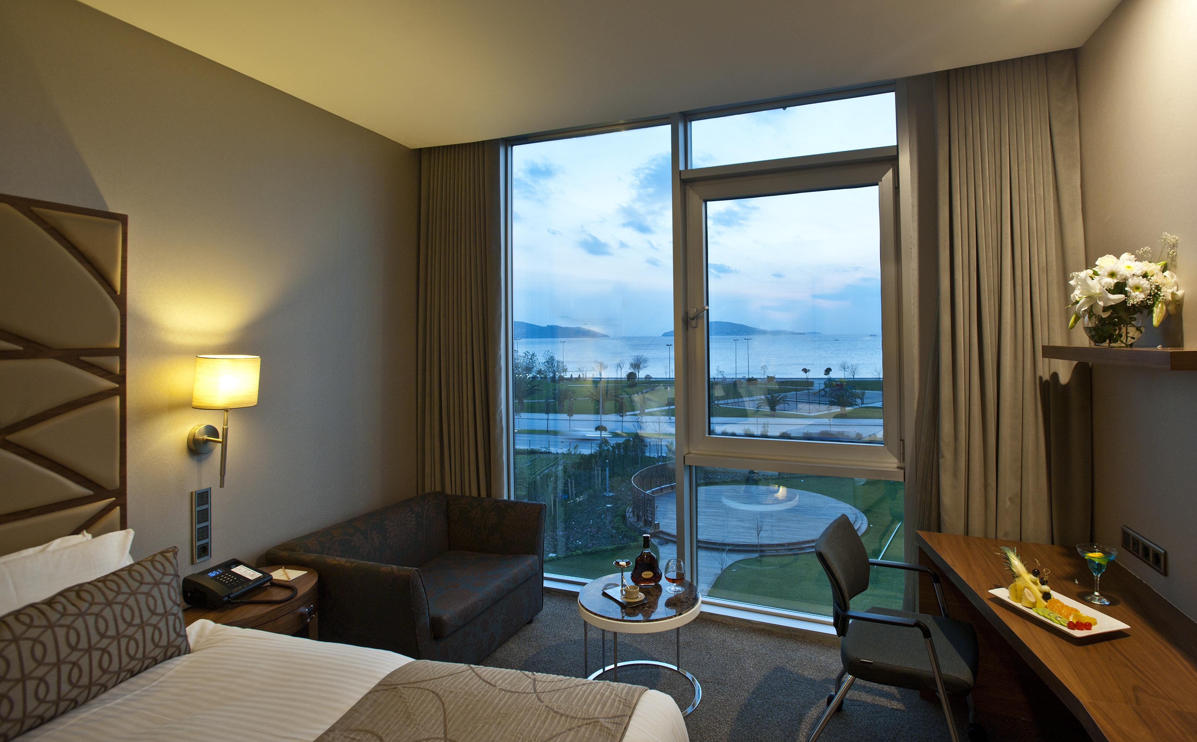 Cevahir Hotel Istanbul Asia Istambul Exterior foto A room at the hotel