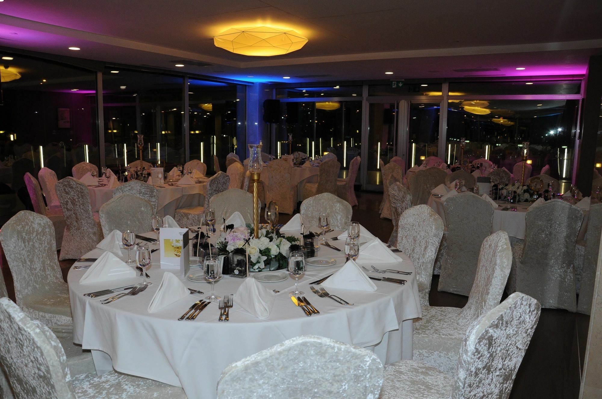 Cevahir Hotel Istanbul Asia Istambul Exterior foto The River Suite